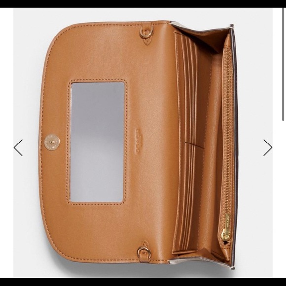 ❌SOLD ❌🌻 Crossbody In Signature Canvas With Daisy Print - Picture 11 of 12